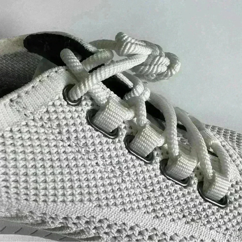 Johnson and Murphy Miles Knit Lace-Up New never worn Sz 8.5